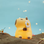 CapyGlow - Dolce lampada da notte LED con morbida luce calda e affascinante design di Capybara