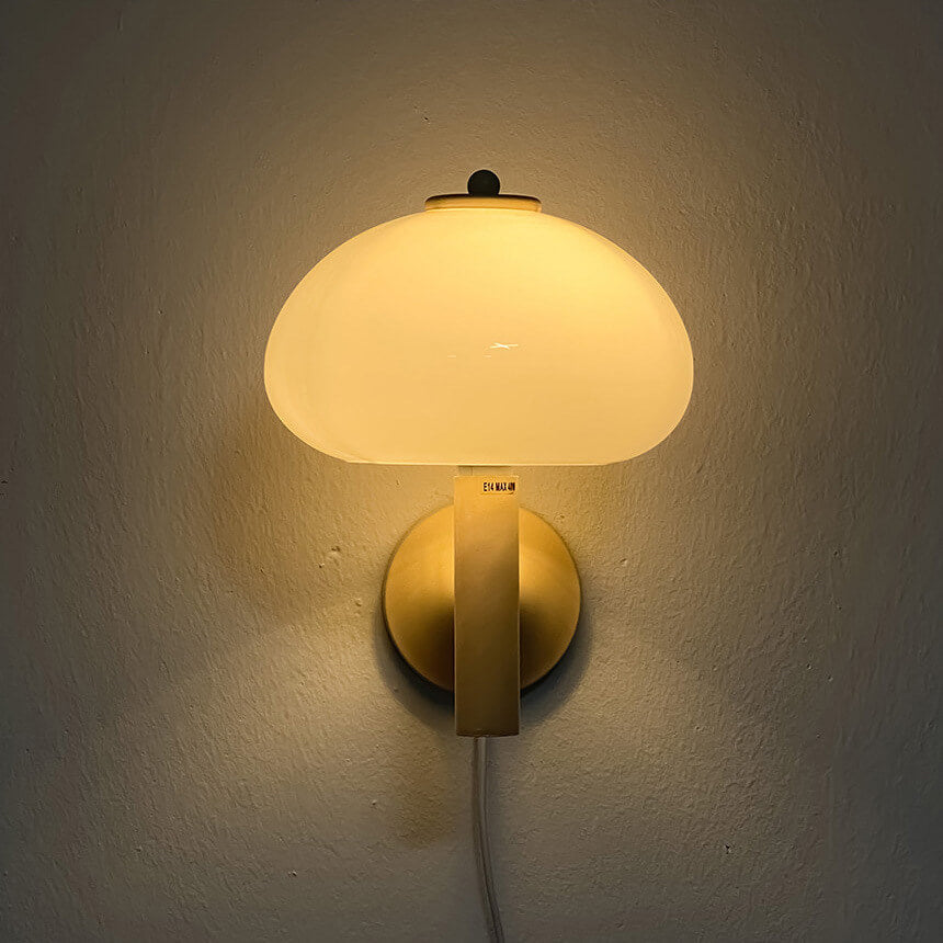 Applique da Parete Lampada a Sospensione Moderna in Ferro e Vetro Bianco Latte Nordico per Camera da Letto