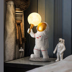 Lampada da parete a sconce con astronauta creativo contemporaneo in resina ABS 1 luce per camera da letto