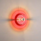 Applique da parete a forma di disco volante in ferro e acrilico colorato contemporaneo per sala di intrattenimento con 1 luce