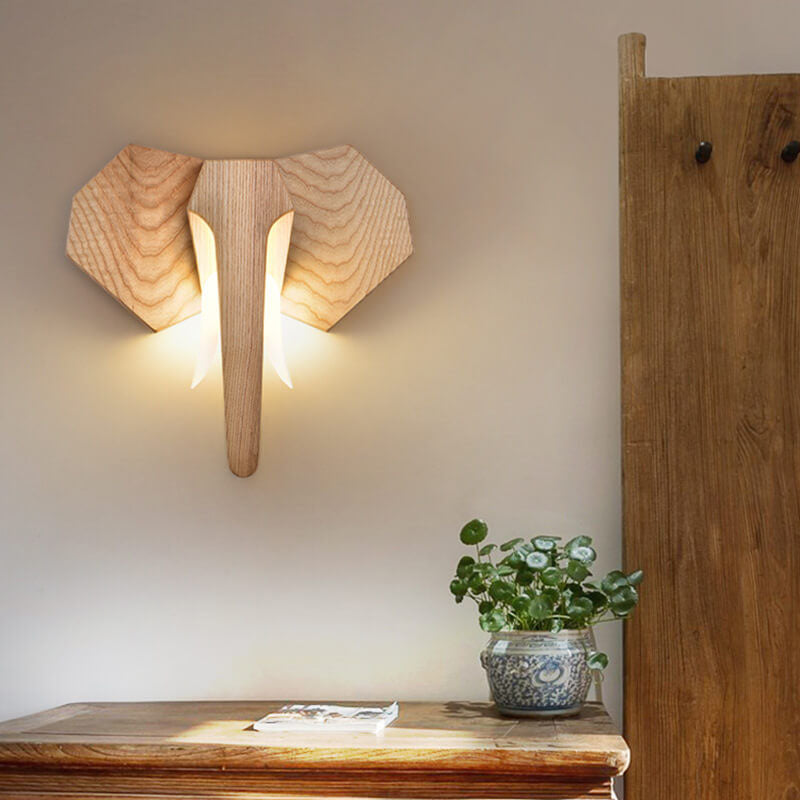 Lampada da parete LED a forma di elefante in legno massello creativo nordico