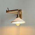 Applique da parete a 1 luce retrattile in vetro bianco a strisce nordiche con noce