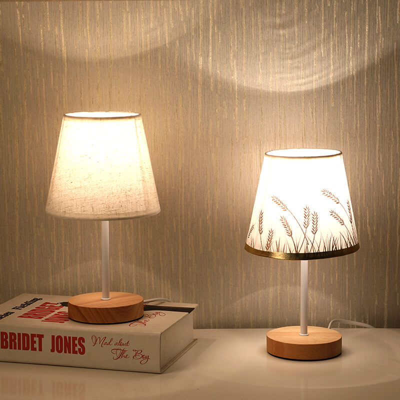 Lampada da Tavolo LED a Cono in Tessuto di Legno Massello Nordico Contemporaneo per Soggiorno e Camera da Letto