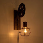 Applique da parete in ferro e legno vintage tradizionale con pulleys a 1 luce