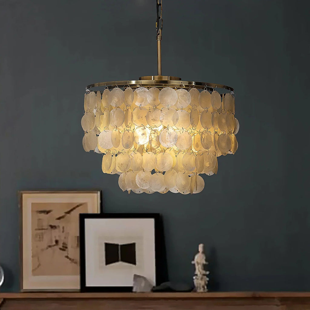Lampadario Moderno a Forma di Conchiglia