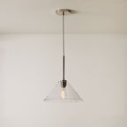 Lampada a sospensione a cono in vetro trasparente per cucina