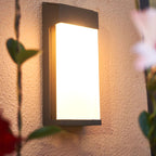 Lampada da Parete LED Solare Quadrata in Vetro Opalino Impermeabile per Esterni