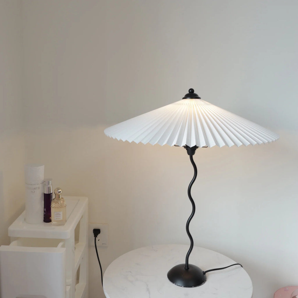 Lampada da Tavolo Metallica Curva Classica