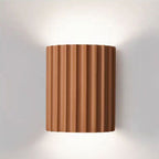 Applique da parete contemporanea scandinava in resina a mezza colonna con 2 luci per corridoio