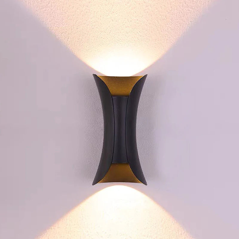 Moderna Luce da Parete Irregolare in Alluminio per Esterni