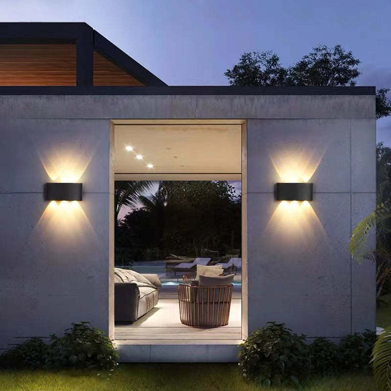 Lampada da parete esterna rettangolare moderna in metallo Tronix, Nero/Bianco, effetto onda d'acqua