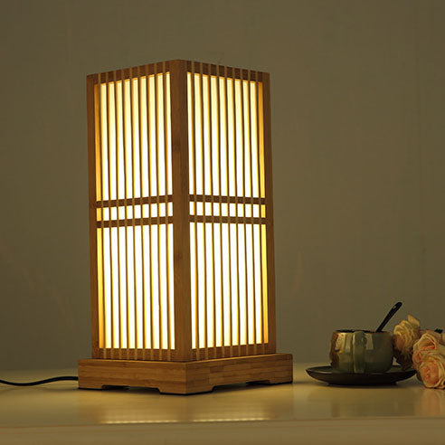 Lampada da Tavolo Tradizionale Giapponese a Colonna Quadrata in Bambù con 1 Luce per Camera da Letto