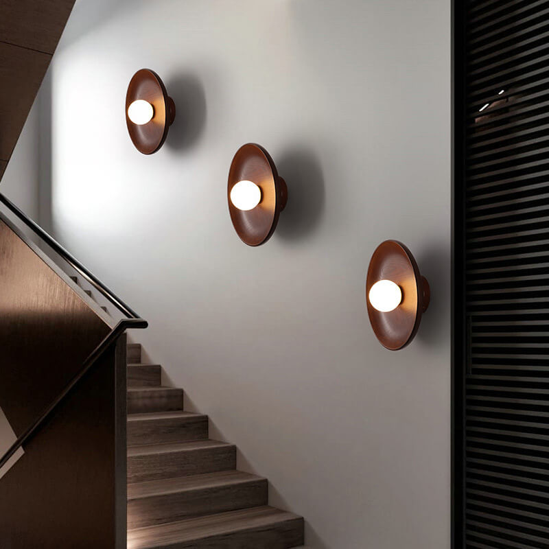 Applique da parete moderna minimalista rotonda in legno massello con 1 luce