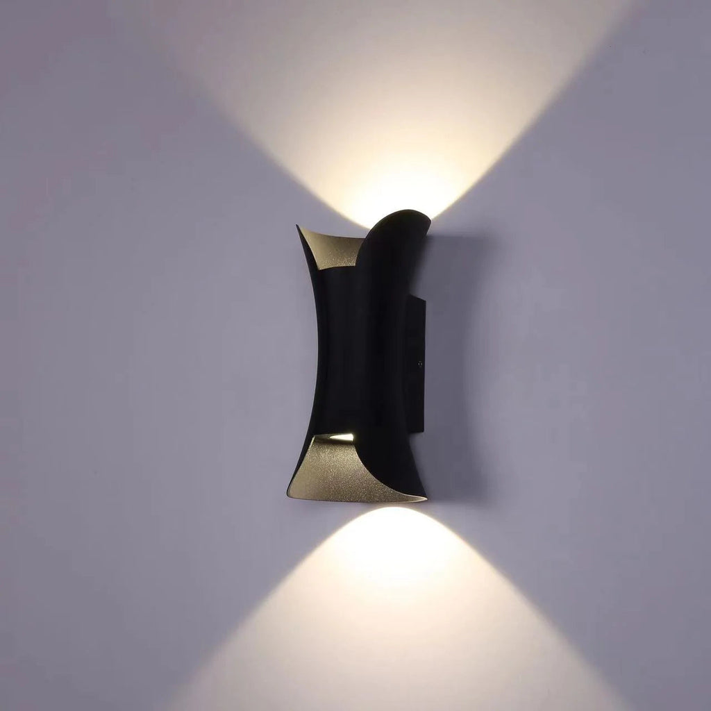 Moderna Luce da Parete Irregolare in Alluminio per Esterni