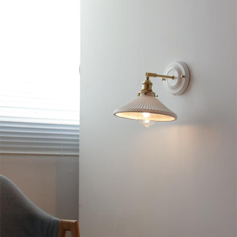 Applique da parete in ceramica vintage tradizionale rotonda in ottone con 1 luce per soggiorno