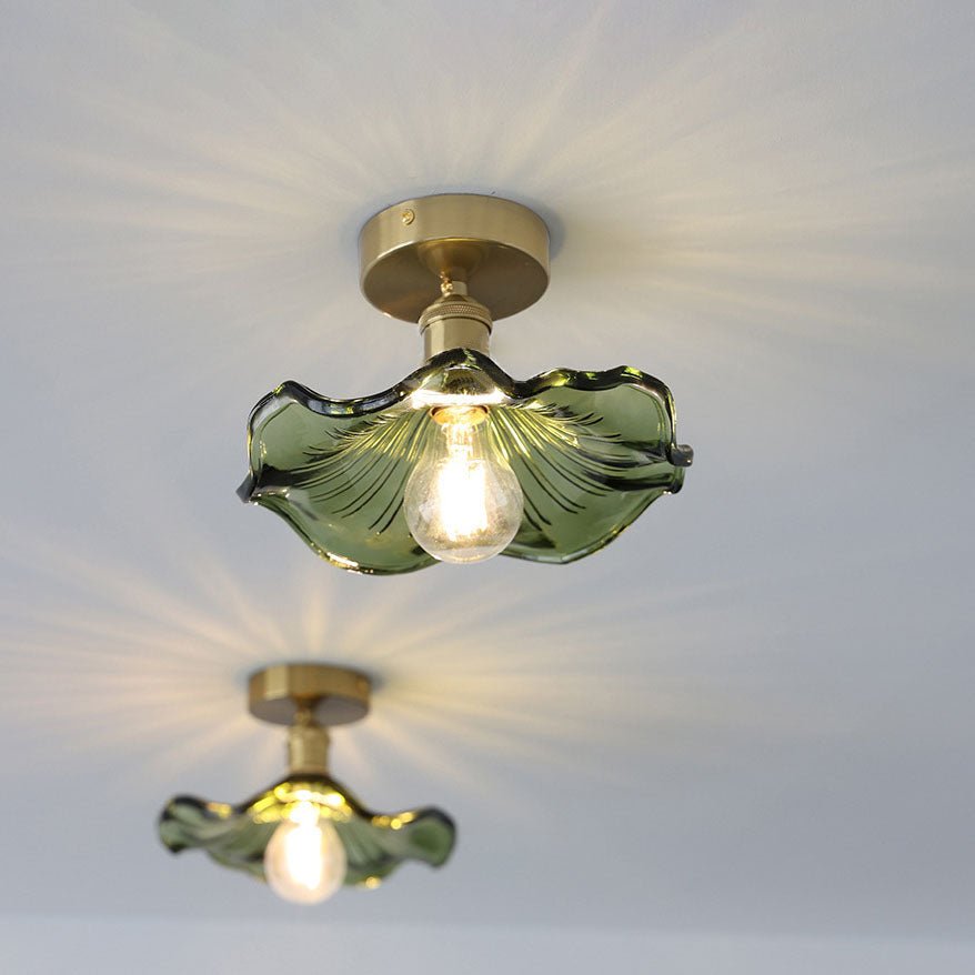 Lampada da soffitto in vetro a forma di hibiscus