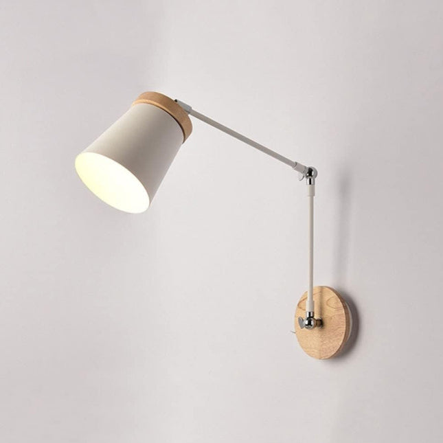Applique da parete in legno massello scandinavo contemporaneo con paralume in ferro a cilindro, lampada a 1 luce per camera da letto