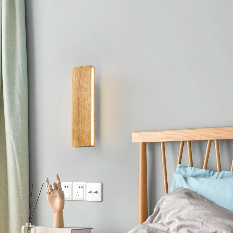 Lampada da parete LED a striscia in legno massello semplice