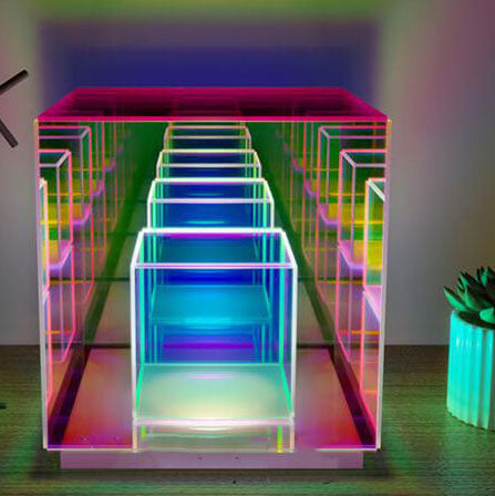 Lampada da Tavolo LED Rubik's Cube RGB in Acrilico Moderno
