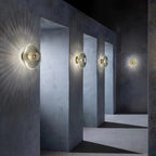 Applique da parete rotonda in vetro a strisce di ferro nordico contemporaneo con 1 luce per soggiorno