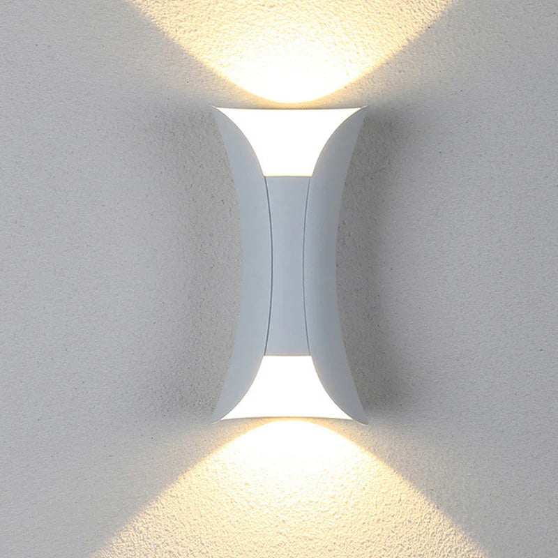 Moderna Luce da Parete Irregolare in Alluminio per Esterni