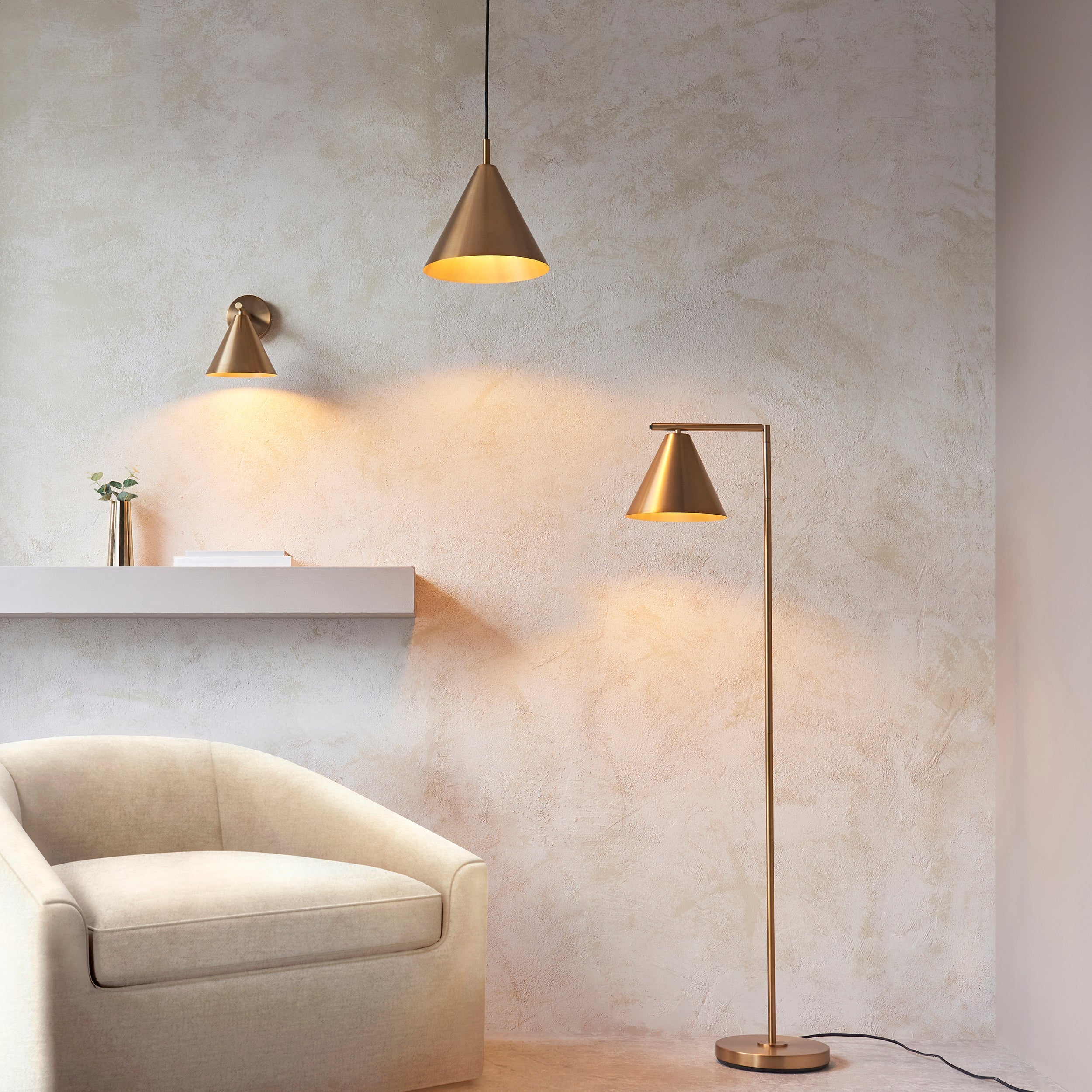 Lampada da terra Cape Brass Task