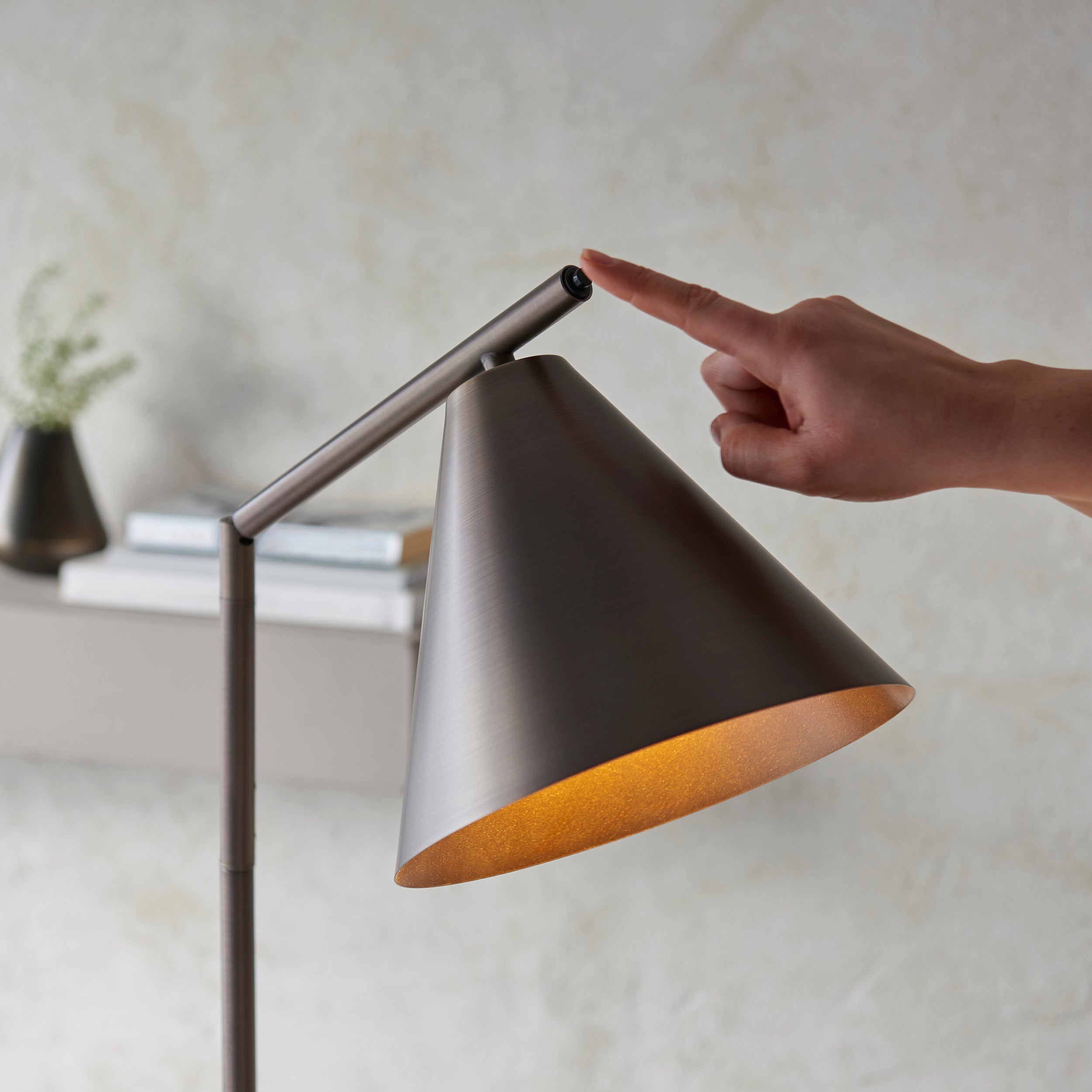 Lampada da terra Cape Bronze
