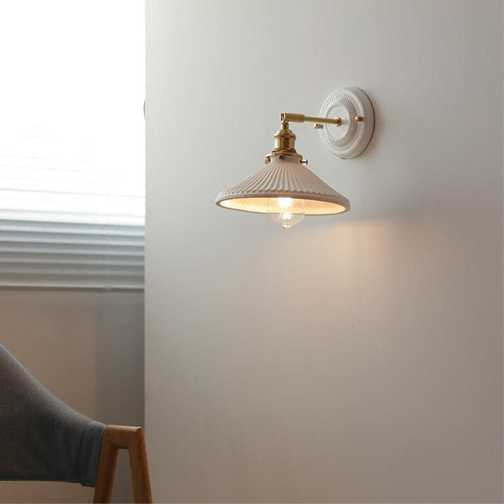 Applique da parete in ceramica vintage tradizionale rotonda in ottone con 1 luce per soggiorno