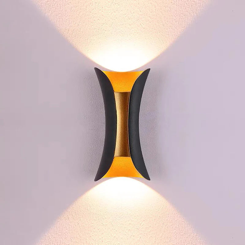 Moderna Luce da Parete Irregolare in Alluminio per Esterni