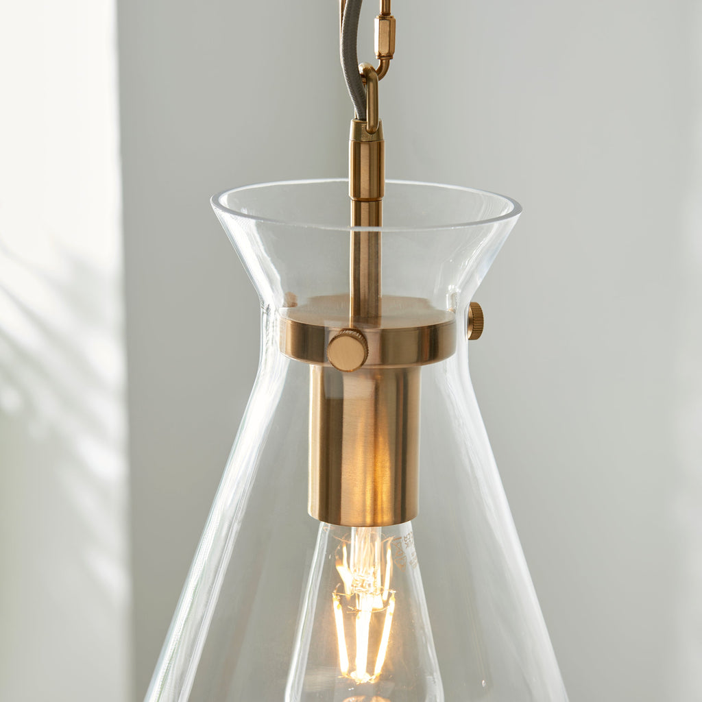 Lampadario in Ottone Harlow