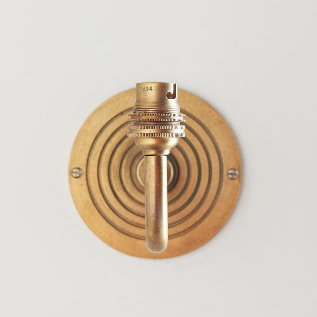 Fissaggio a Muro in Ottone a Curva Ripple