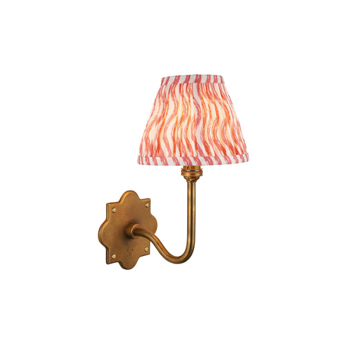 Applique da Parete Anvil Swan in Ottone Antico e Paralume Ripple 16cm Rosa Corallo