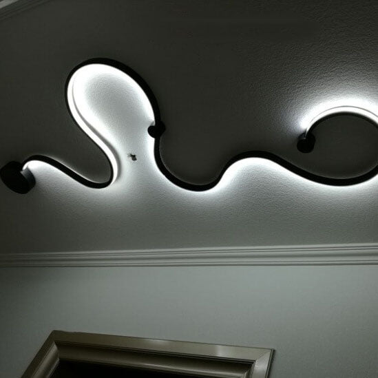 Lampada da Parete Curva LED Moderna in Alluminio a Forma di Serpente con 1 Luce