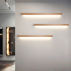 Lampada da parete lineare LED in legno