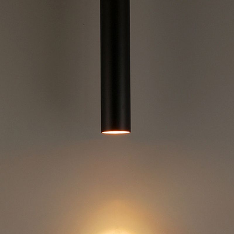 Yore Moderno Lampadario a Forma Cilindrica in Metallo Nero
