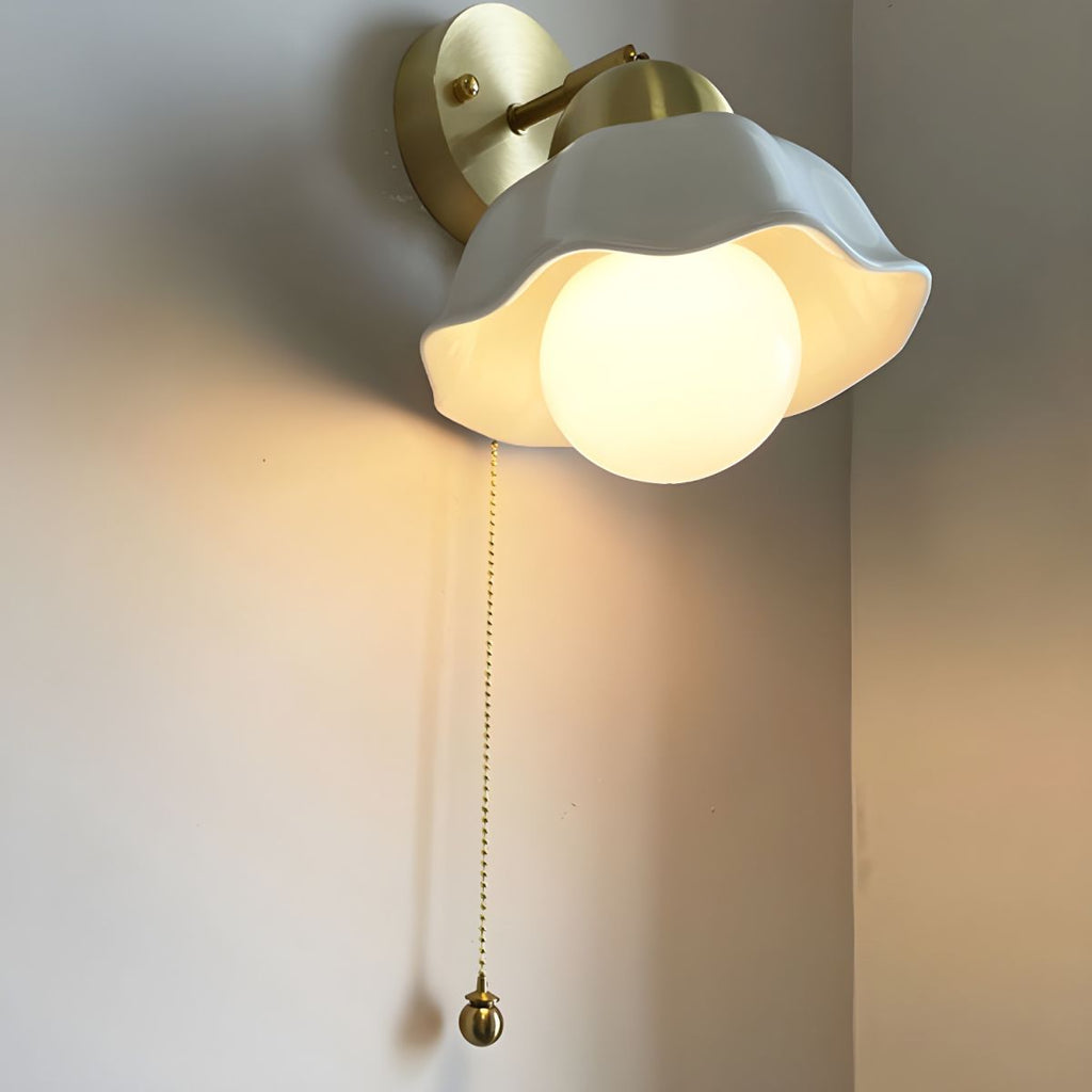 Lampada da Parete Semplice in Ceramica Medievale