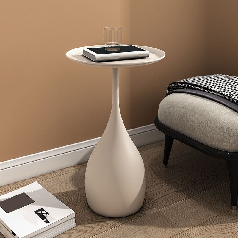 Tavolo Metallico Rotondo con Base Tavolo da Fumare in Stile Medievale Moderno