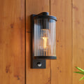 Newcombe Black PIR Luce da Parete Esterna Nera