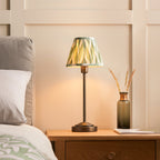 Lampada da Tavolo Rise in Bronzo & Paralume Verde Ikat 16cm