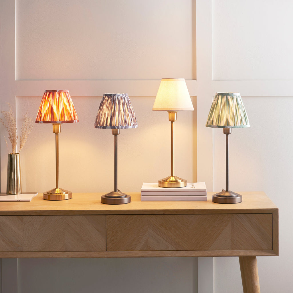 Lampada da Tavolo Rise in Bronzo & Paralume Verde Ikat 16cm