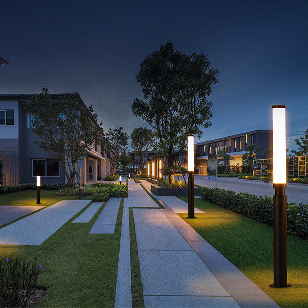 Design di Lampada da Terra LED Moderna Minimalista in Acrilico e Alluminio per Esterni