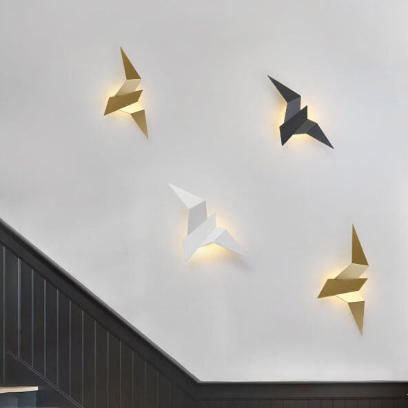 Applique da Parete LED in Metallo Creativo Moderno a Forma di Uccello Volante con 1 Luce