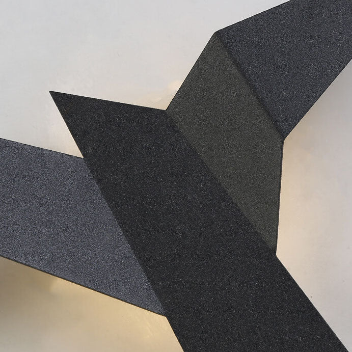 Applique da Parete LED in Metallo Creativo Moderno a Forma di Uccello Volante con 1 Luce