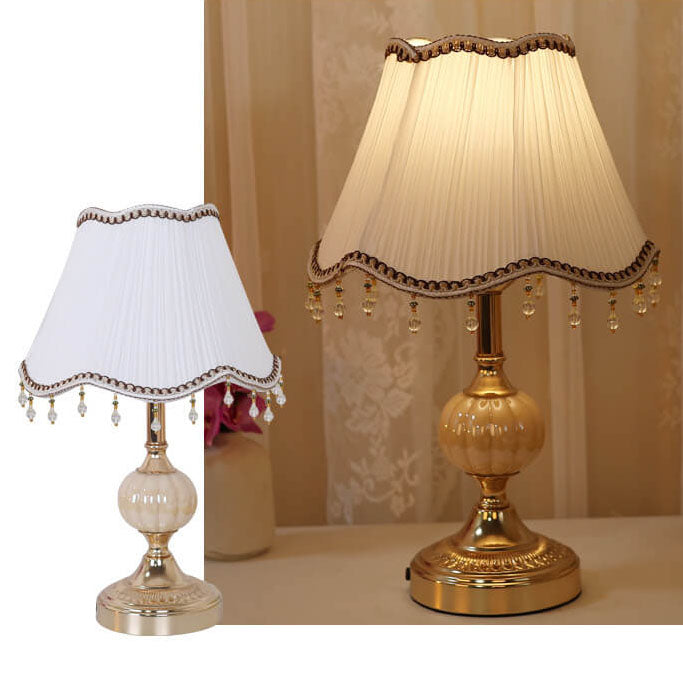 Lampada da Tavolo Tradizionale Vintage in Tessuto Floreale con Placcatura in Vetro per Camera da Letto