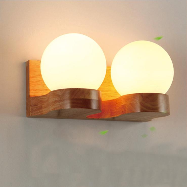 Applique da Parete in Vetro con Sfera in Legno di Gomma Nordico Contemporaneo 1/2 Luce per Camera da Letto