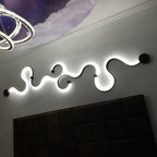 Lampada da Parete Curva LED Moderna in Alluminio a Forma di Serpente con 1 Luce