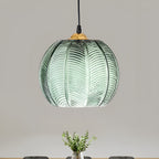 Lampada a sospensione in vetro rigato verde – Design retro e luce suggestiva | Illuminazione interna elegante