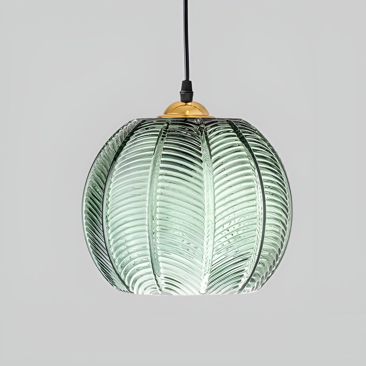 Lampada a sospensione in vetro rigato verde – Design retro e luce suggestiva | Illuminazione interna elegante