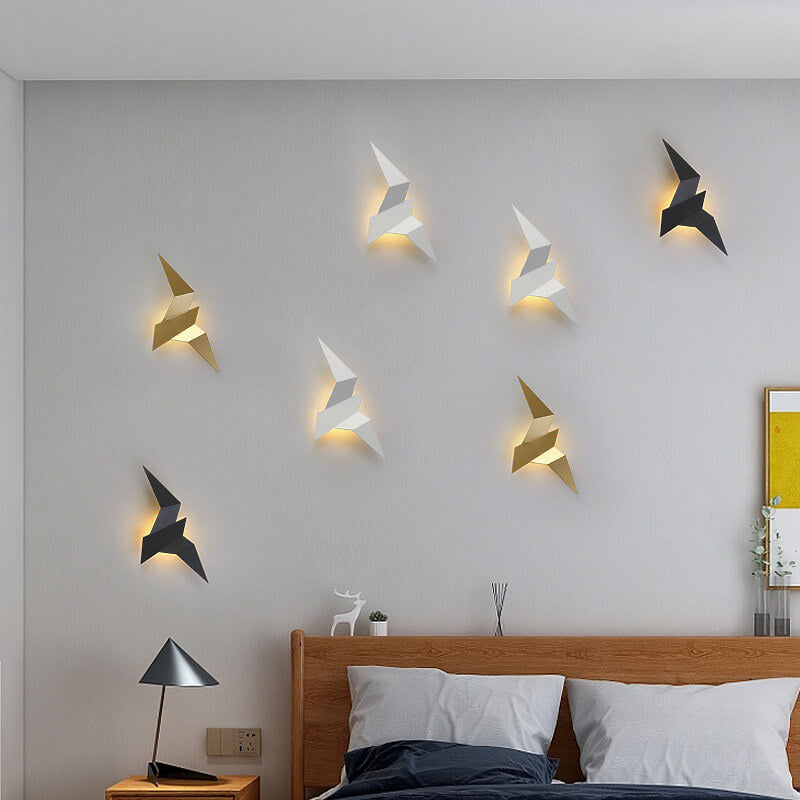 Applique da Parete LED in Metallo Creativo Moderno a Forma di Uccello Volante con 1 Luce