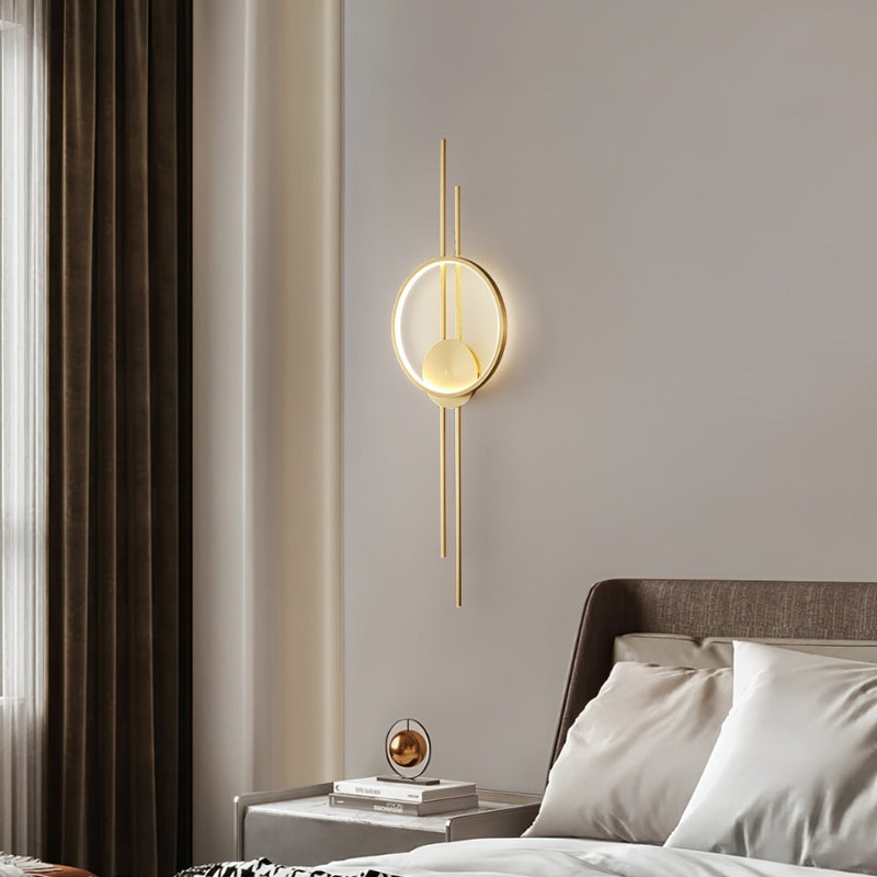 HaloLine – Lampada da parete geometrica con sfera centrale